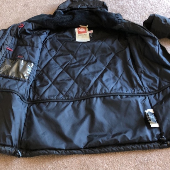 686 Parklan Insulated Jacket Size Small - Picture 6 of 6